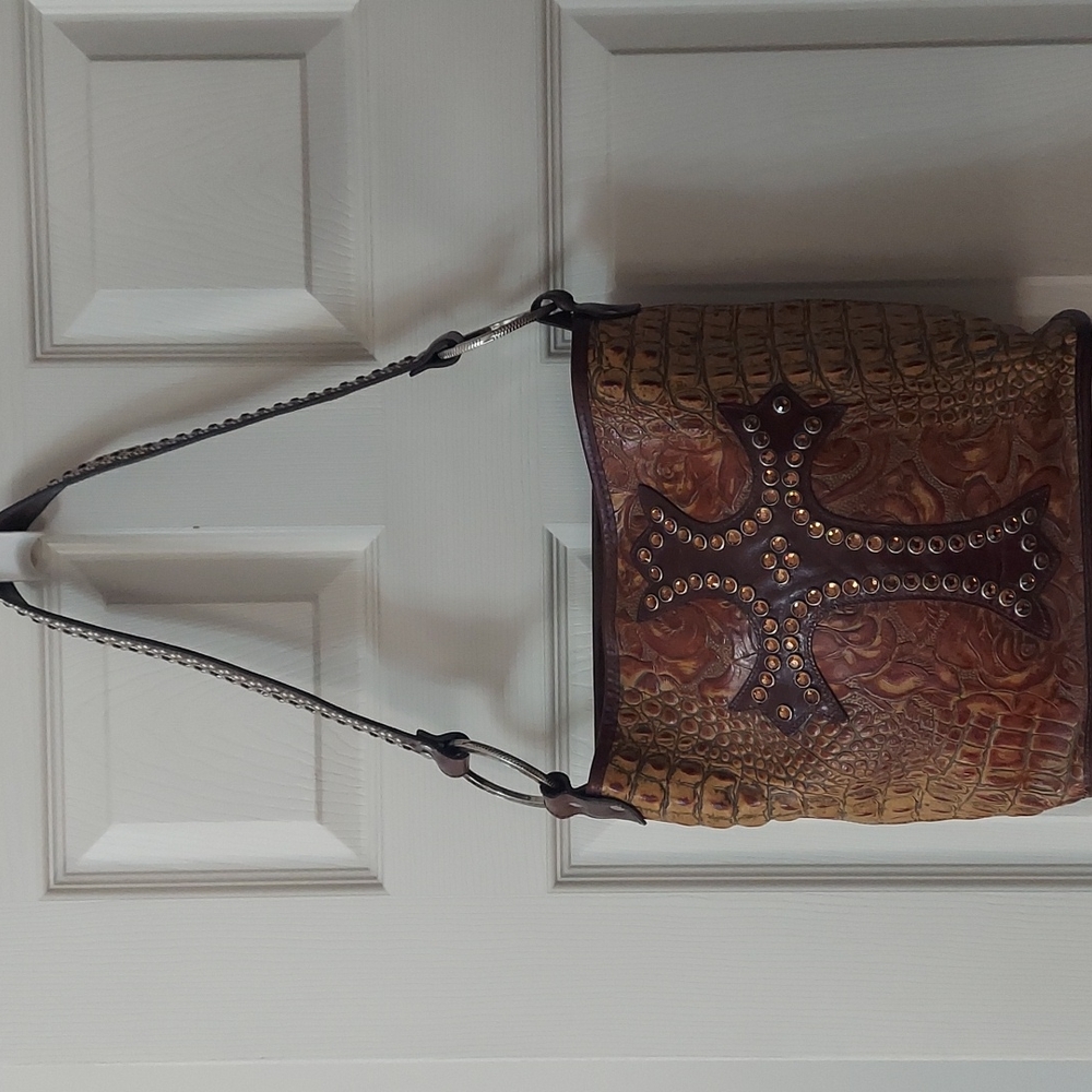 Raviani purse